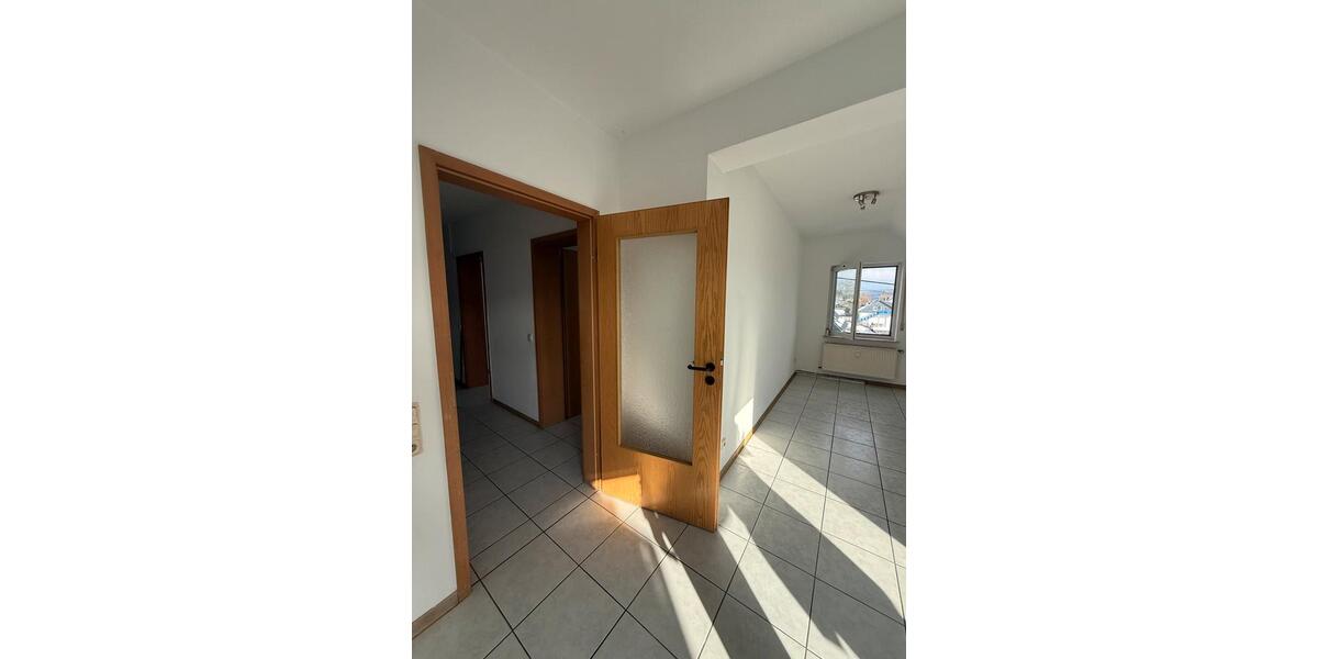 Dachgeschoßwohnung Wissen - 3 Zimmer, 75 m&sup2;, 699&euro; | Angebot:25724569