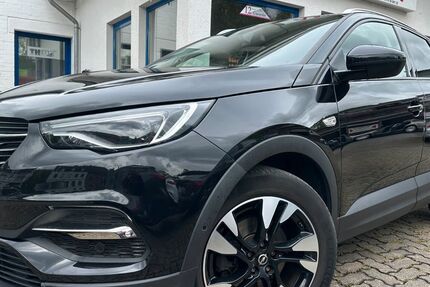Opel Grandland (X) 133.000 km 14.949 &euro; Gummersbach (Zwischen Toom Markt und ATU) 51645