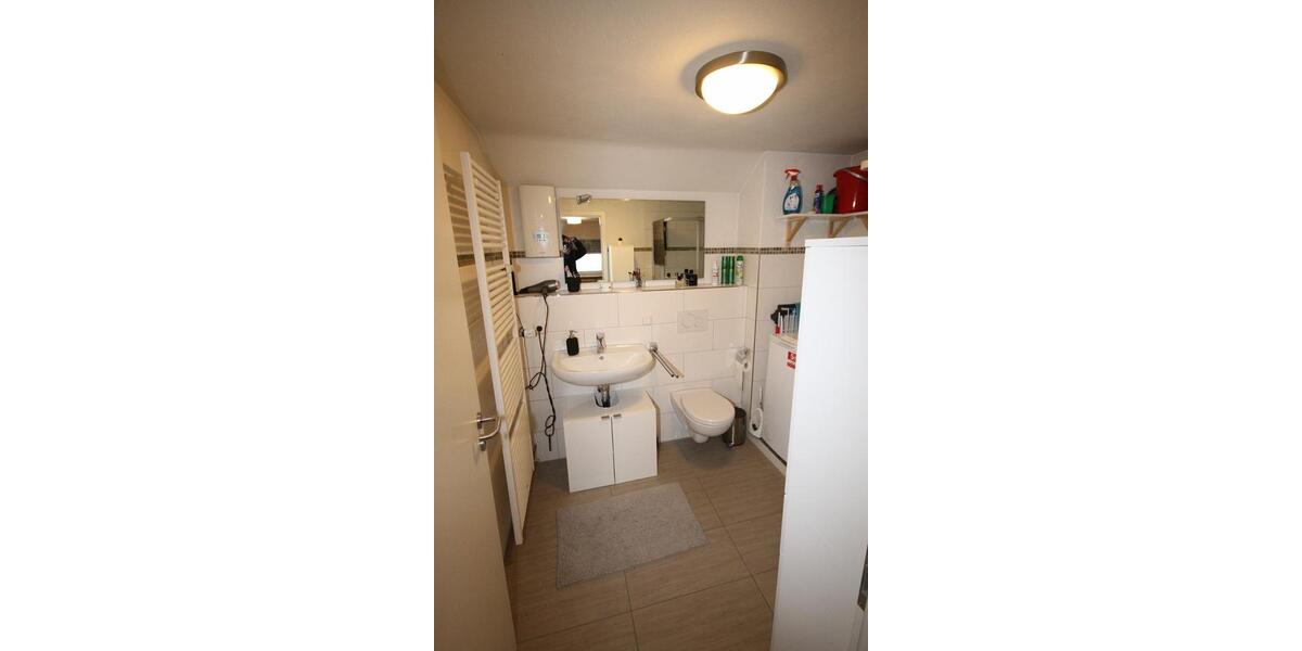 Dachgeschoßwohnung Eitorf - 2 Zimmer, 38 m&sup2;, 480&euro; | Angebot:27577988
