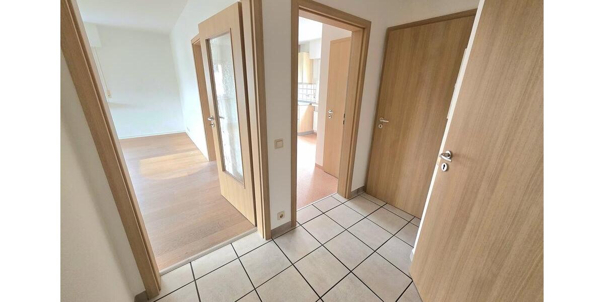 Erdgeschoßwohnung Herscheid - 4 Zimmer, 100 m&sup2;, 700&euro; | Angebot:25257002