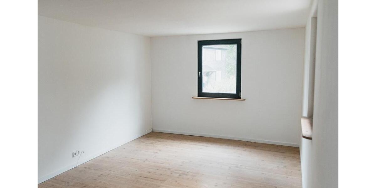 Mehrfamilienhaus, Wohnhaus Waldbröl - 145.000&euro; | Angebot:25932240