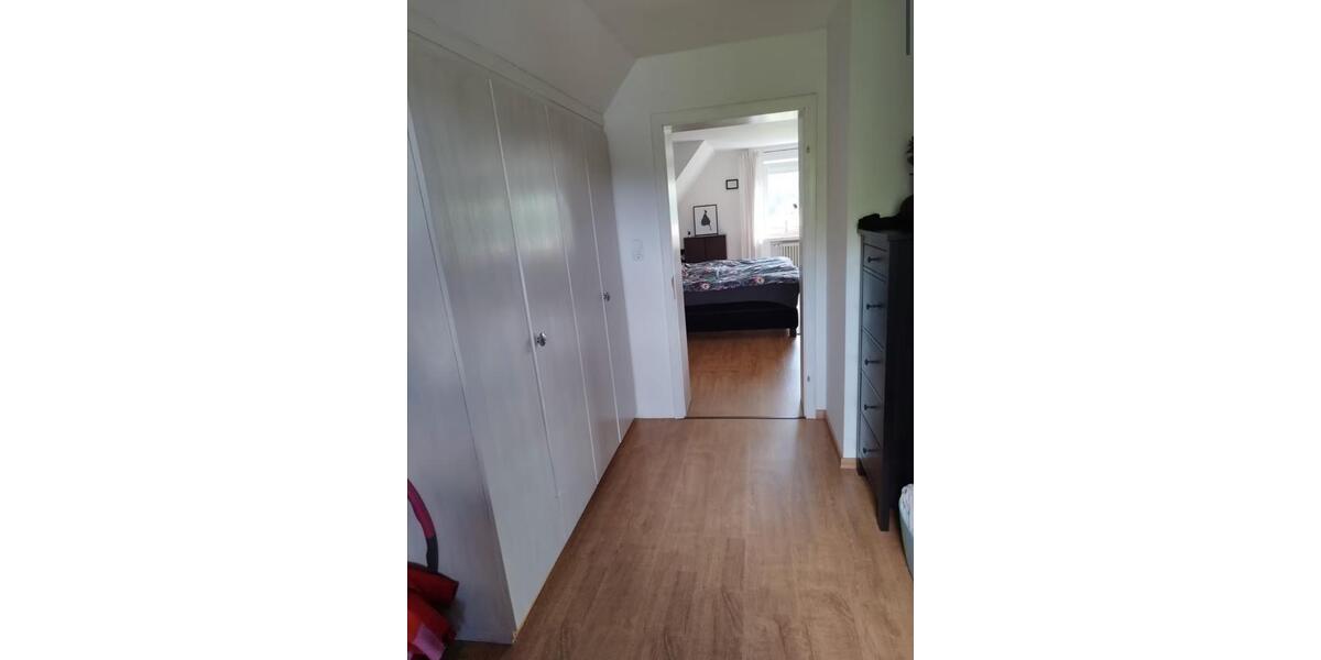 Einfamilienhaus Meinerzhagen - 7 Zimmer, 176 m&sup2;, 1.320&euro; | Angebot:26623926
