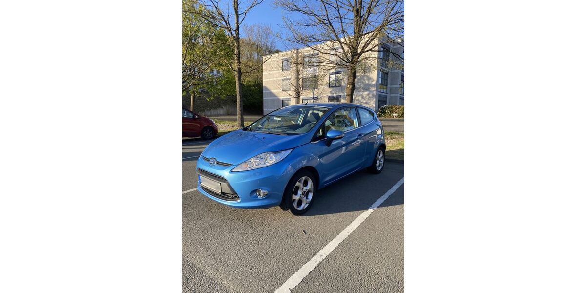 Ford Fiesta 209.000 km 2.700 &euro; Gummersbach 51643