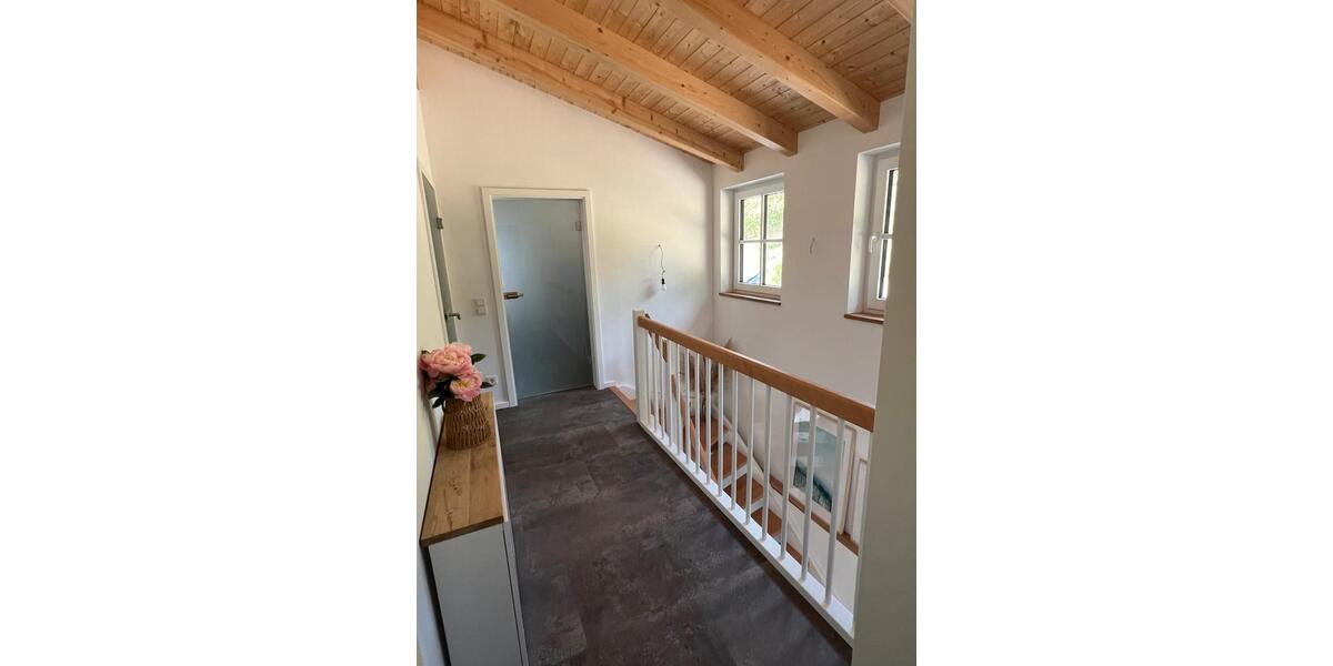 Einfamilienhaus Wiehl - 3 Zimmer, 110 m&sup2;, 1.500&euro; | Angebot:27614978