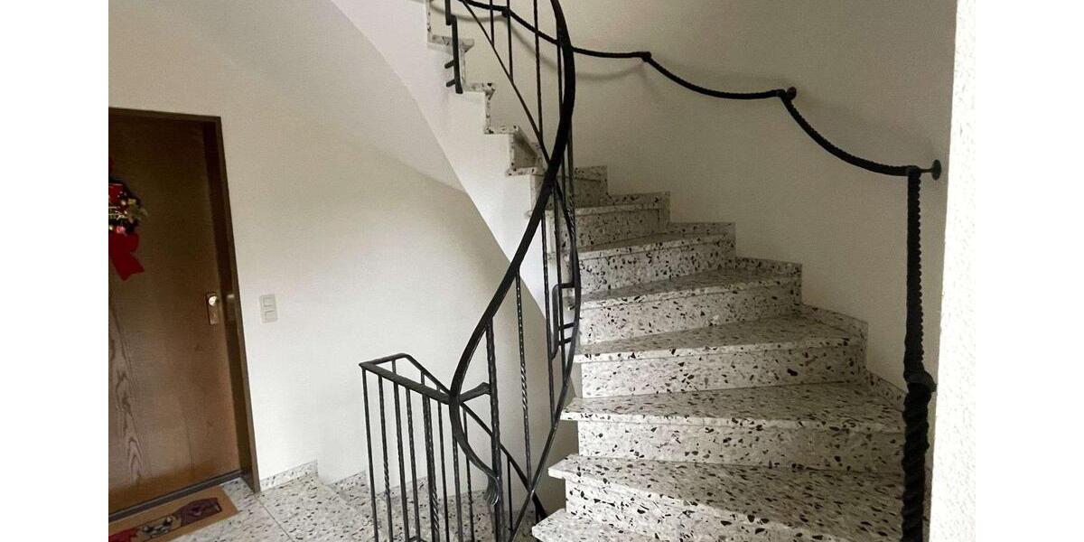 Dachgeschoßwohnung Neunkirchen-Seelscheid Seelscheid - 3 Zimmer, 86 m&sup2;, 770&euro; | Angebot:26007305