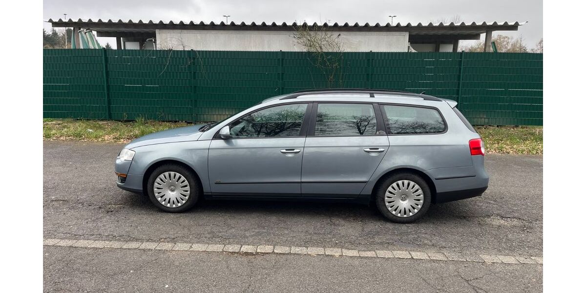 VW Passat Variant 284.000 km 3.300 &euro; Nümbrecht 51588