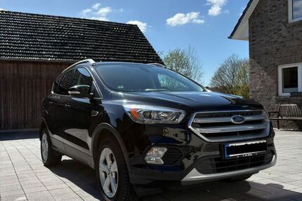 Ford Kuga 83.000 km 14.990 &euro; Overath 51491