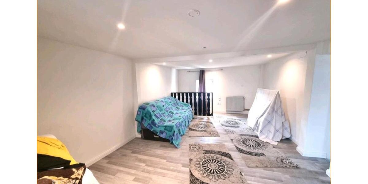 Reihenhaus Wiehl - 6 Zimmer, 150 m&sup2;, 140.000&euro; | Angebot:27083646