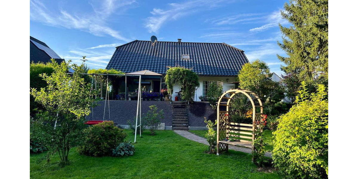 Einfamilienhaus Nordrhein-Westfalen - Waldbröl Rossenbach - 7 Zimmer, 187 m&sup2;, 530.000&euro; | Angebot:26064728