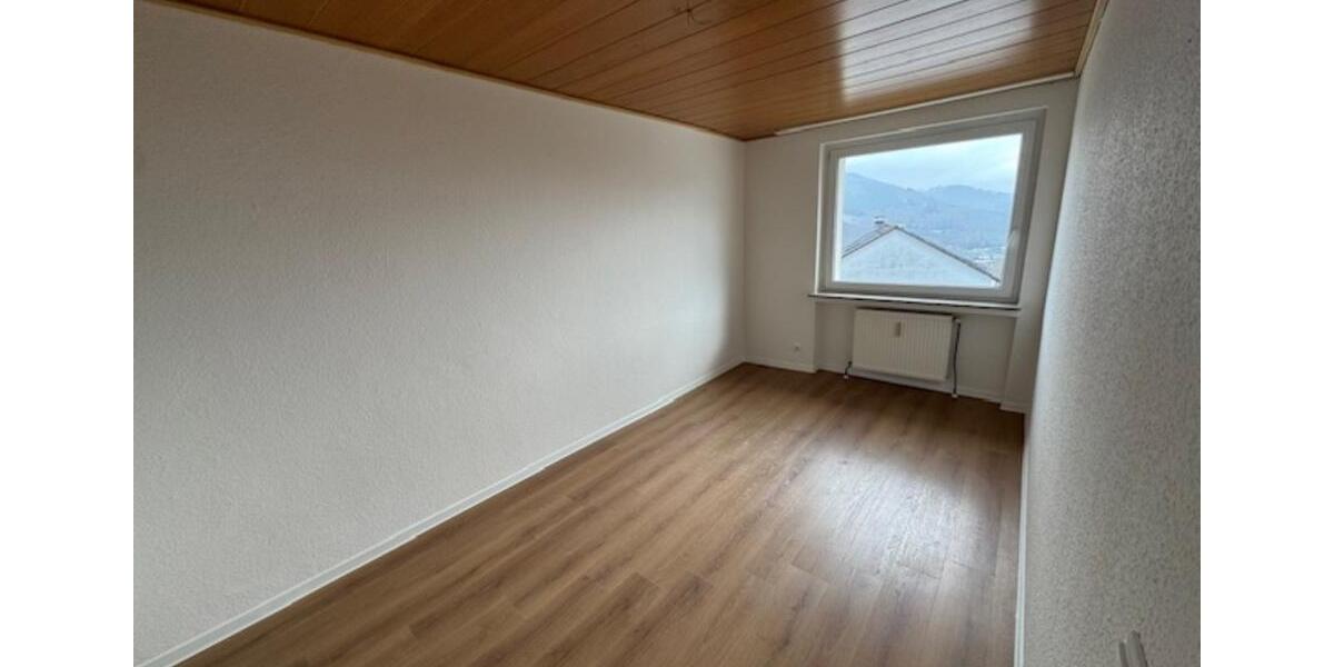 Etagenwohnung Plettenberg - 3 Zimmer, 72 m&sup2;, 500&euro; | Angebot:25920247
