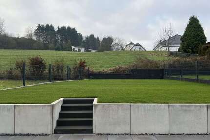 Haus Eitorf - 5 Zimmer, 143 m&sup2;, 1.600&euro; | Angebot:26042426