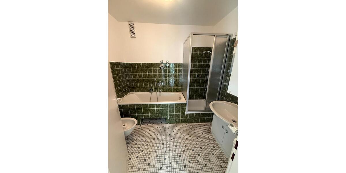 Terrassenwohnung Lüdenscheid Brügge - 3 Zimmer, 96 m&sup2;, 219.000&euro; | Angebot:26623661