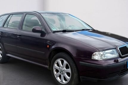 Skoda Octavia 269.889 km 899 &euro; Olpe 57462