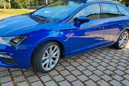 Seat Leon 74.825 km 13.695 &euro; Wiehl 51674