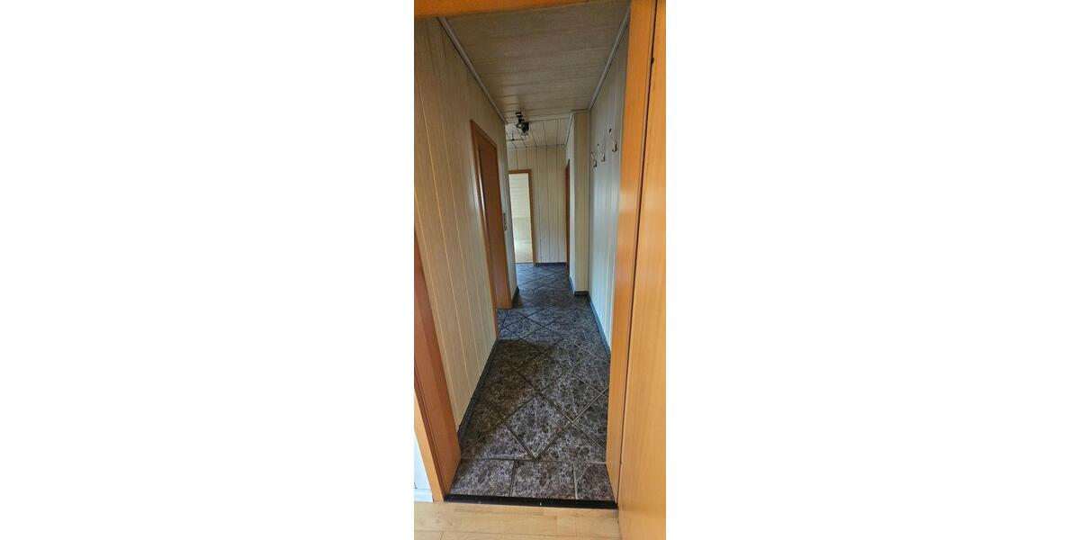 Dachgeschoßwohnung Overath - 4 Zimmer, 105 m&sup2;, 1.050&euro; | Angebot:27587217