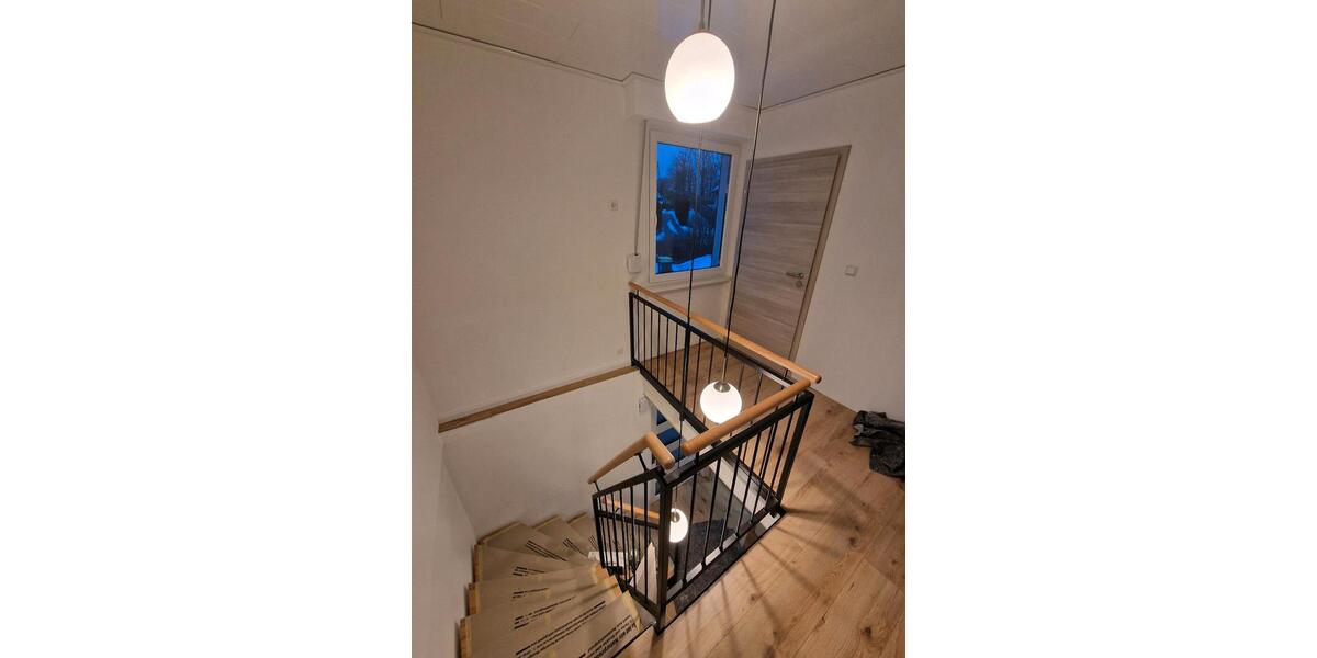 Doppelhaushälfte Reichshof - 4 Zimmer, 125 m&sup2;, 1.500&euro; | Angebot:25894109