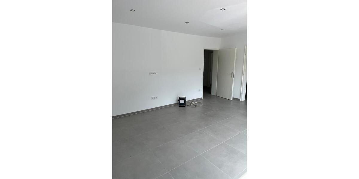 Erdgeschoßwohnung Attendorn - 3 Zimmer, 90 m&sup2;, 1.250&euro; | Angebot:27567727