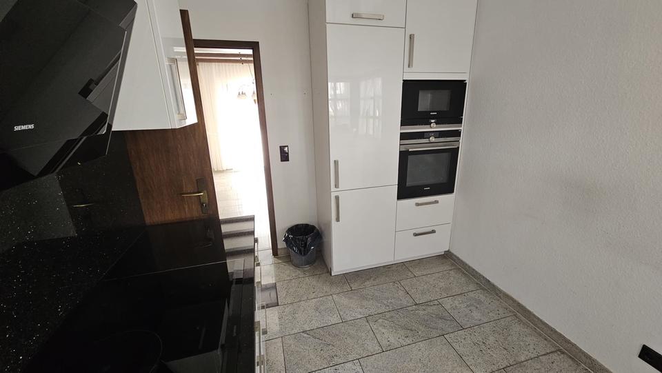 Einfamilienhaus Eitorf - 7 Zimmer, 230 m&sup2;, 499.000&euro; | Angebot:25635868