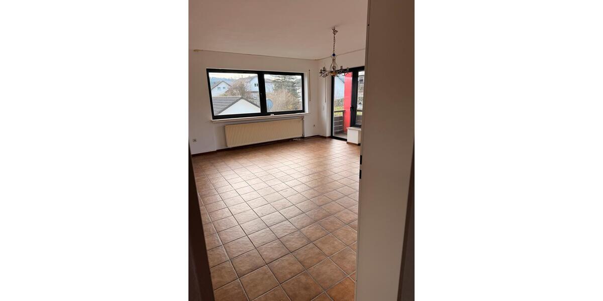 Etagenwohnung Lindlar - 3 Zimmer, 97 m&sup2;, 850&euro; | Angebot:24983734