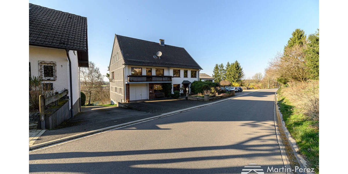 Etagenwohnung Breckerfeld - 3 Zimmer, 156 m&sup2;, 280.000&euro; | Angebot:26489453