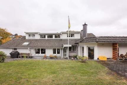 Haus Lüdenscheid Stüttinghausen - 9 Zimmer, 349 m&sup2;, 399.000&euro; | Angebot:26117799