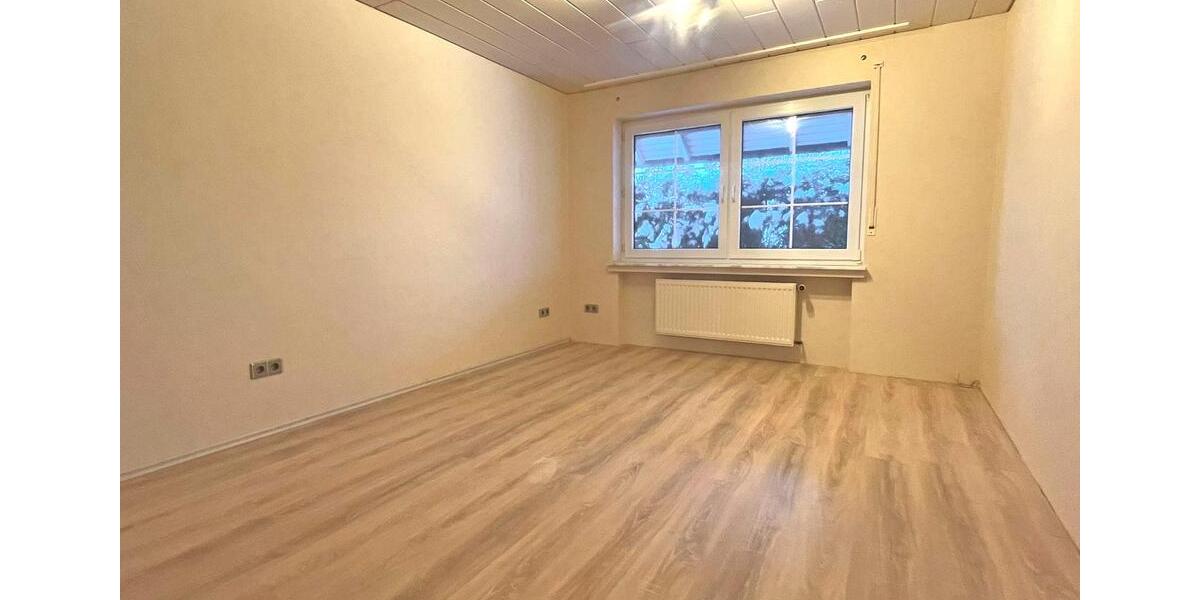 Erdgeschoßwohnung Kierspe - 3.5 Zimmer, 110 m&sup2;, 890&euro; | Angebot:26675476