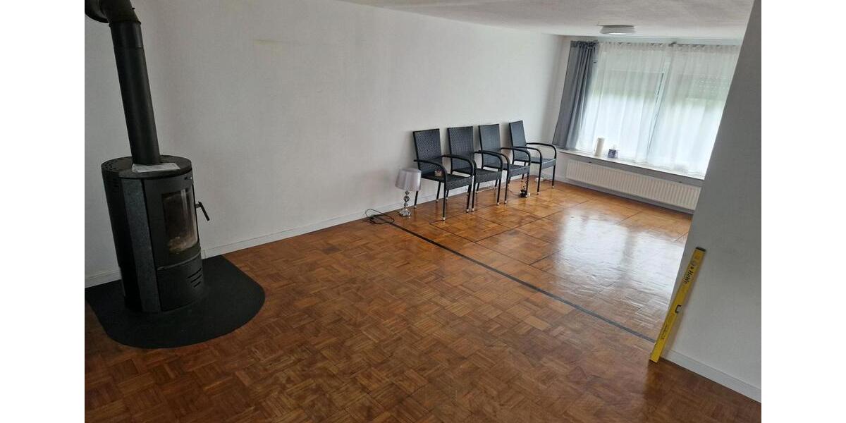 Einfamilienhaus Etzbach - 7 Zimmer, 200 m&sup2;, 1.200&euro; | Angebot:25341745