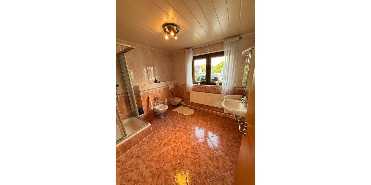 Einfamilienhaus Eitorf - 5 Zimmer, 140 m&sup2;, 560.000&euro; | Angebot:27096789