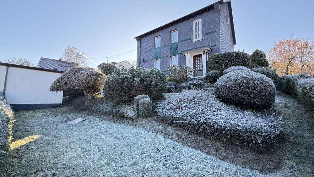 Einfamilienhaus Gummersbach Berstig Süd - 5 Zimmer, 129 m&sup2;, 335.000&euro; | Angebot:24654374