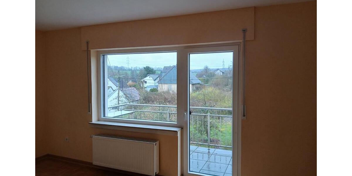 Etagenwohnung Windeck - 3 Zimmer, 85 m&sup2;, 750&euro; | Angebot:25936369