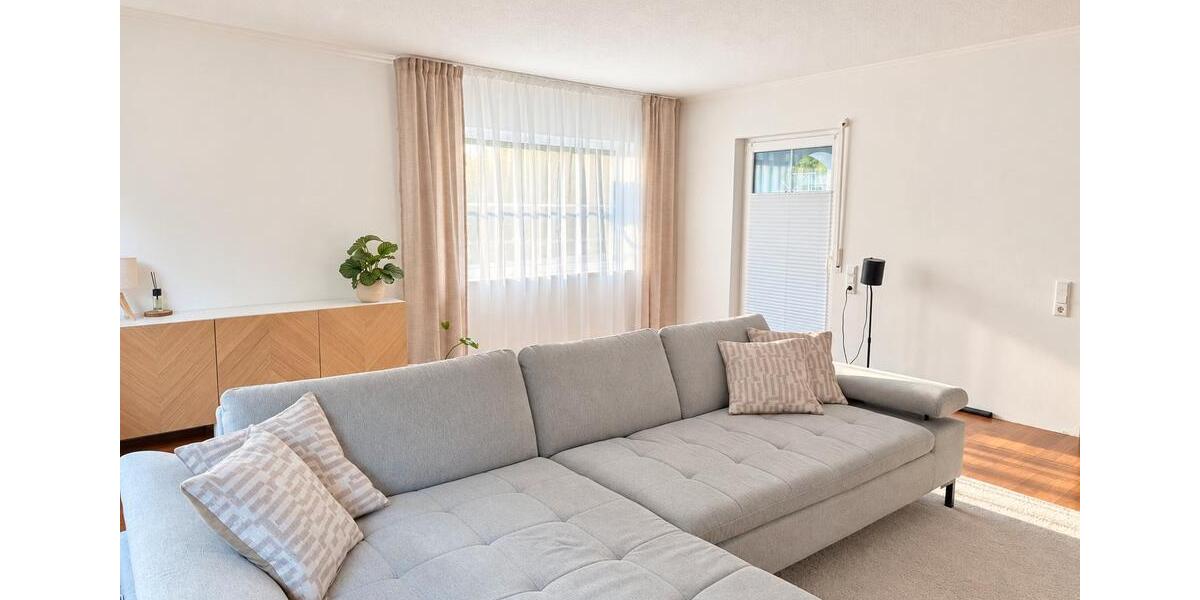 Etagenwohnung Overath - 4.5 Zimmer, 144 m&sup2;, 1.300&euro; | Angebot:27578063
