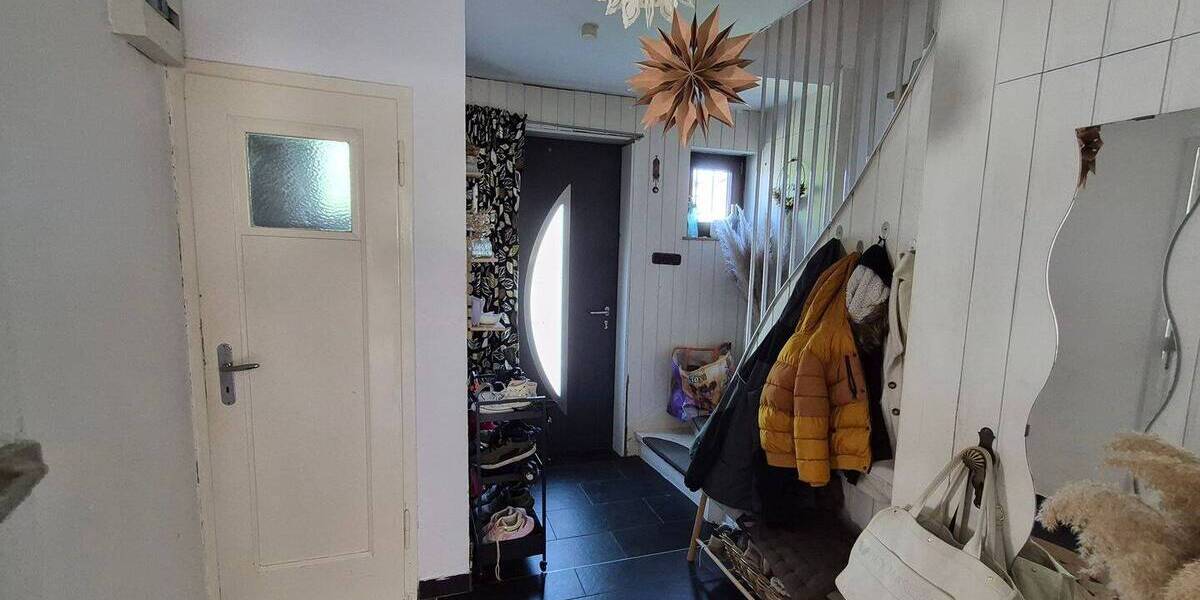 Doppelhaushälfte Lüdenscheid Staberg - 4 Zimmer, 140 m&sup2;, 229.000&euro; | Angebot:26712351