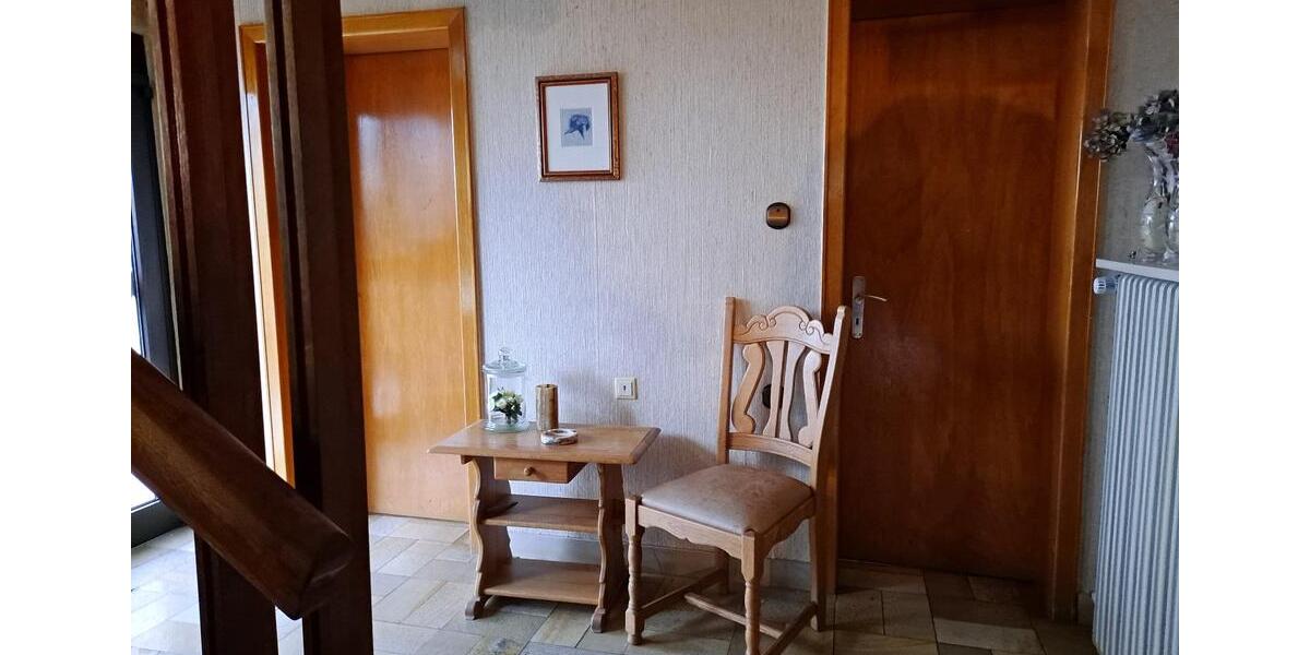 Einfamilienhaus Wiehl - 7 Zimmer, 167 m&sup2;, 325.000&euro; | Angebot:25591839