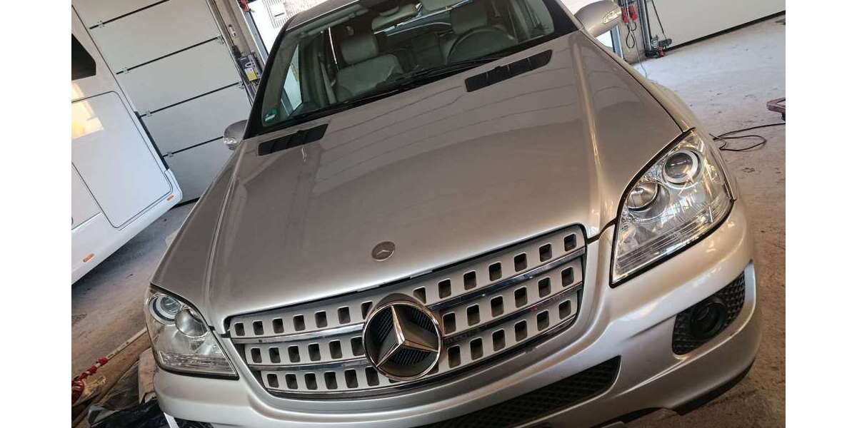 Mercedes-Benz ML 320 315.000 km 6.250 &euro; Neunkirchen (Neunkirchen-Seelscheid) 53819