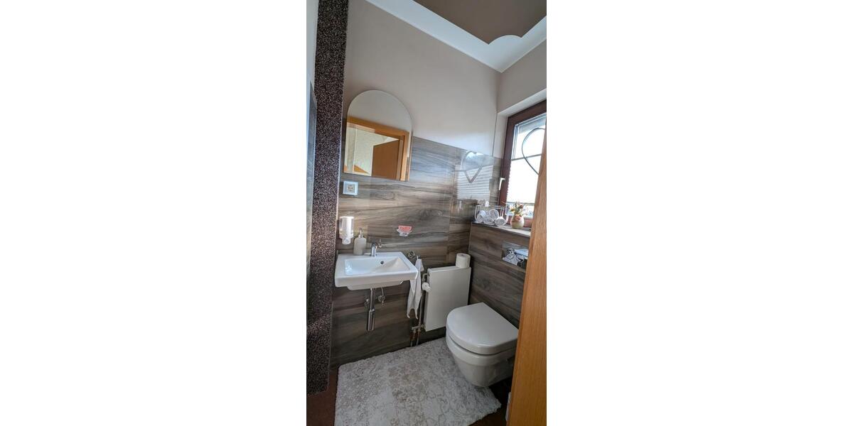 Einfamilienhaus Reichshof - 10 Zimmer, 171 m&sup2;, 579.000&euro; | Angebot:26059938