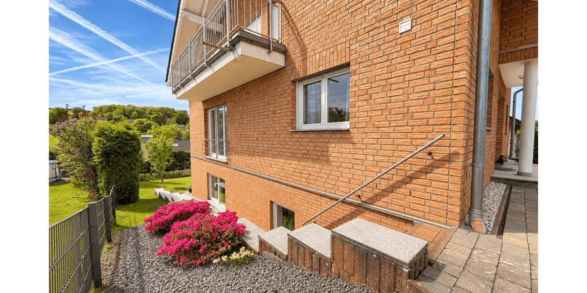 Mehrfamilienhaus, Wohnhaus Eitorf - 7 Zimmer, 270 m&sup2;, 549.000&euro; | Angebot:26874960