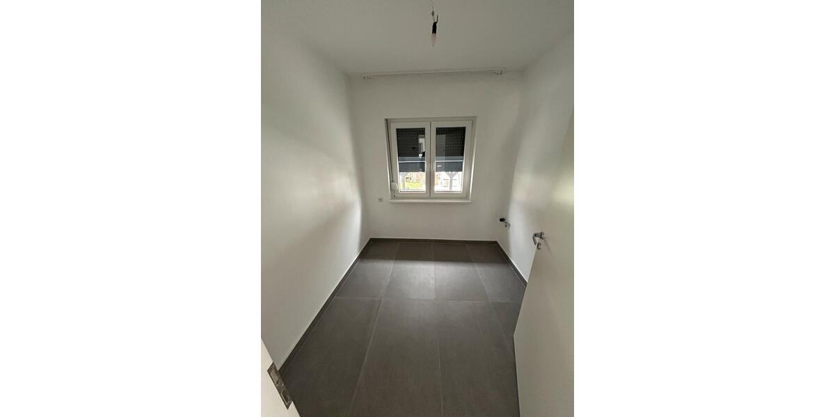 Erdgeschoßwohnung Olpe - 5 Zimmer, 100 m&sup2;, 1.350&euro; | Angebot:25987345