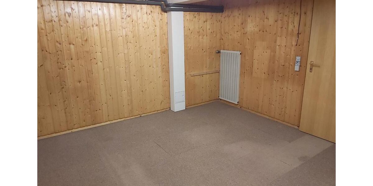 Terrassenwohnung Wermelskirchen - 5 Zimmer, 144 m&sup2;, 350.000&euro; | Angebot:27168179