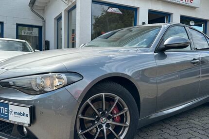 Alfa Romeo Giulia 135.000 km 14.949 &euro; Gummersbach (Zwischen Toom Markt und ATU) 51645