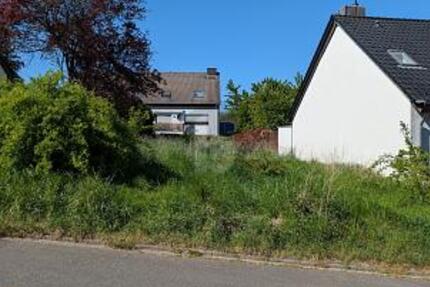ATTRAKTIV IN RUHIGER NACHBARSCHAFT - Grundstück Much | Angebot:27122012