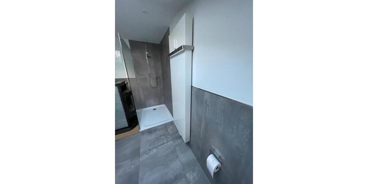 Etagenwohnung Lindlar - 3 Zimmer, 125 m&sup2;, 1.450&euro; | Angebot:25979628