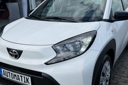 Toyota Aygo (X) 81.419 km 13.888 &euro; Radevormwald 42477
