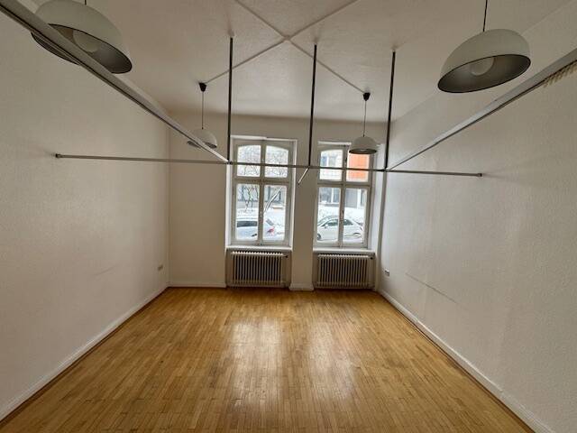 Gewerbeobjekt Lüdenscheid Knapp - 9 Zimmer, 180 m&sup2;, 1.300&euro; | Angebot:25685524