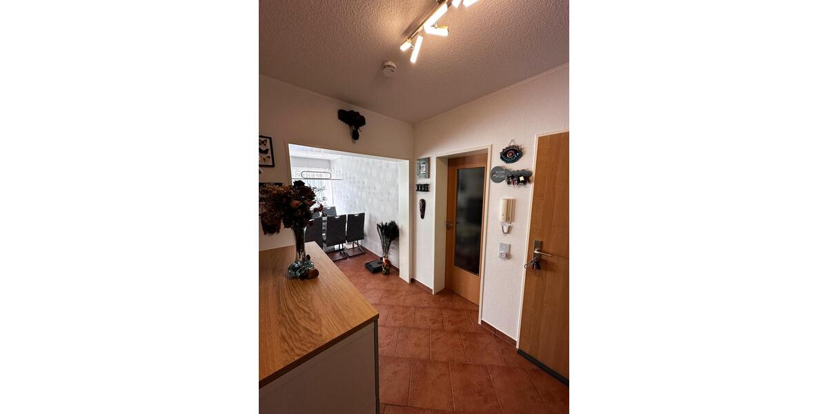 Etagenwohnung Lüdenscheid Staberg - 3 Zimmer, 84 m&sup2;, 215.000&euro; | Angebot:24347311