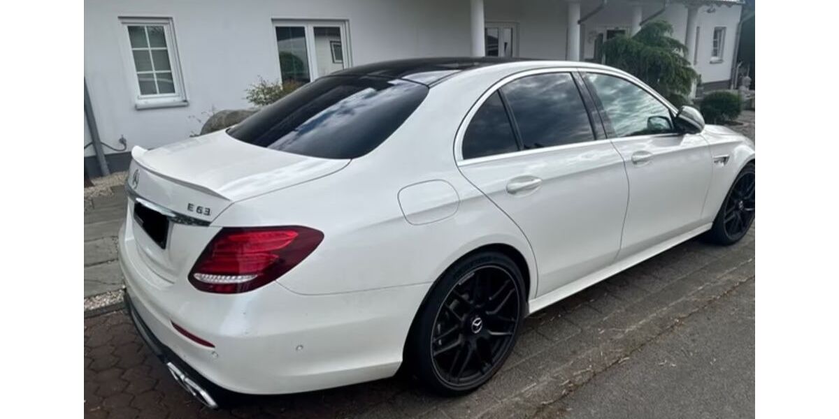 Mercedes-Benz E 63 AMG 31.500 km 73.500 &euro; Nümbrecht 51588