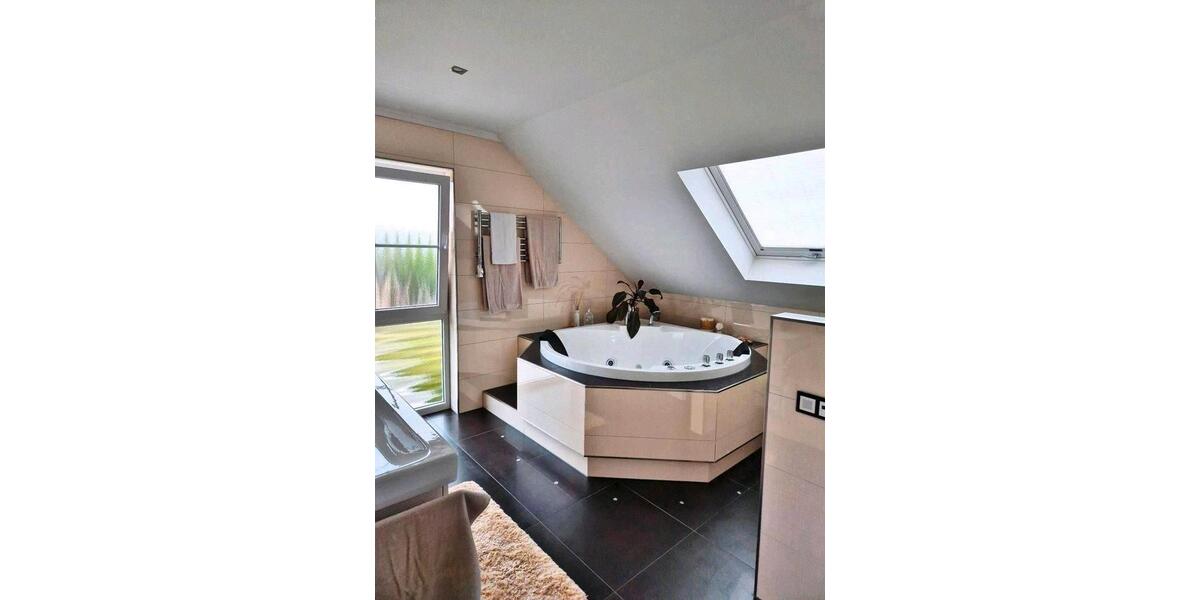 Einfamilienhaus Waldbröl - 6 Zimmer, 200 m&sup2;, 699.000&euro; | Angebot:27192184