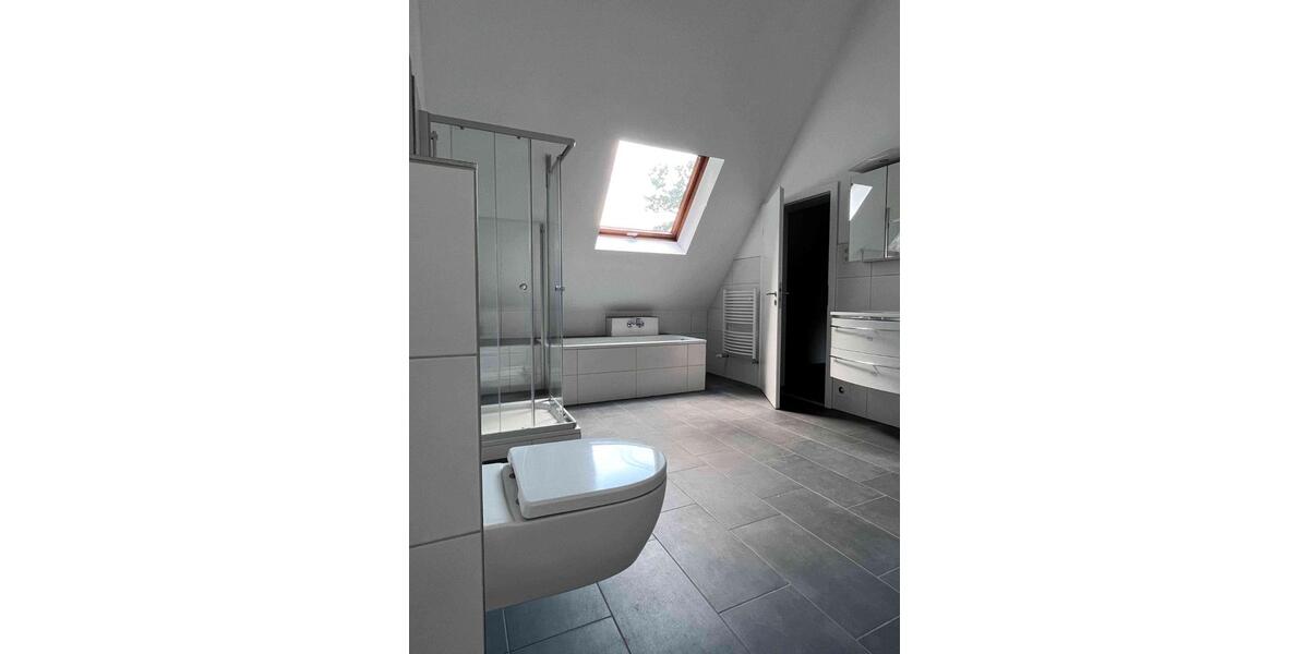 Einfamilienhaus Gummersbach Hepel - 10 Zimmer, 247 m&sup2;, 499.000&euro; | Angebot:26223471