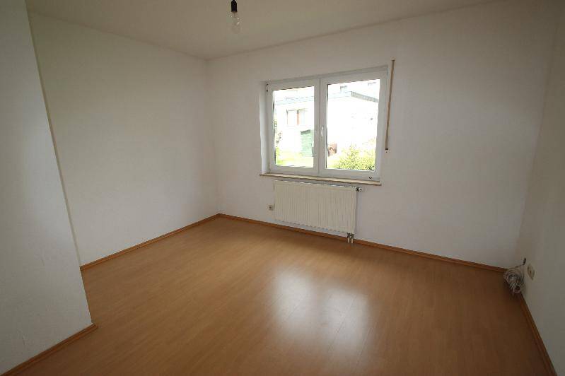 Etagenwohnung Gummersbach Berghausen - 6 Zimmer, 130 m&sup2;, 269.000&euro; | Angebot:25690106