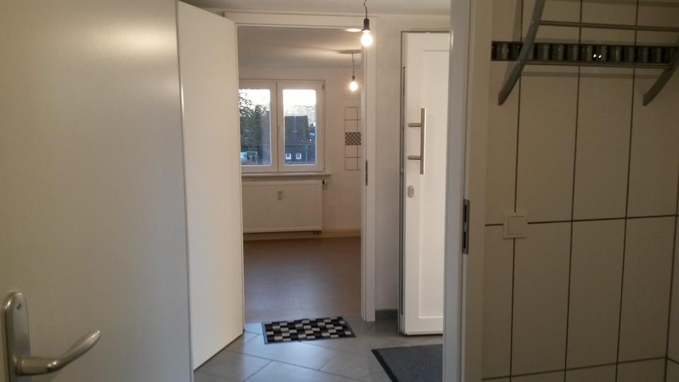 Hochparterre Gummersbach - 2 Zimmer, 36 m&sup2;, 380&euro; | Angebot:25976722