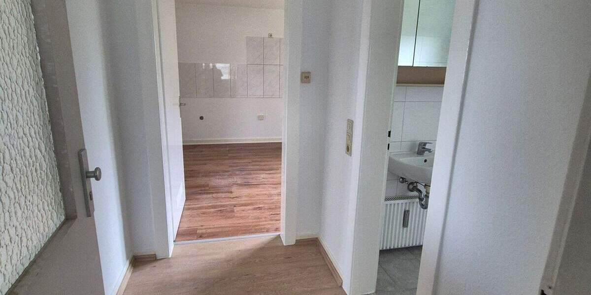 Etagenwohnung Lüdenscheid Tinsberg - 2 Zimmer, 350&euro; | Angebot:25729676